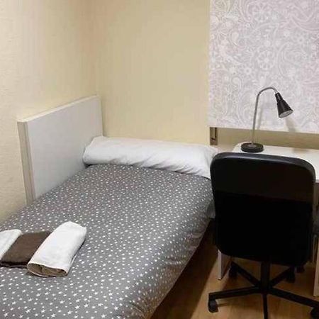 Bed and Breakfast Residencia 12 Octubre Madryt Zewnętrze zdjęcie