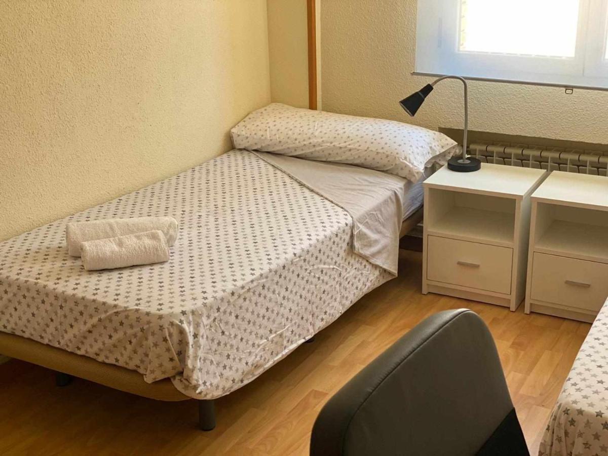Bed and Breakfast Residencia 12 Octubre Madryt Zewnętrze zdjęcie